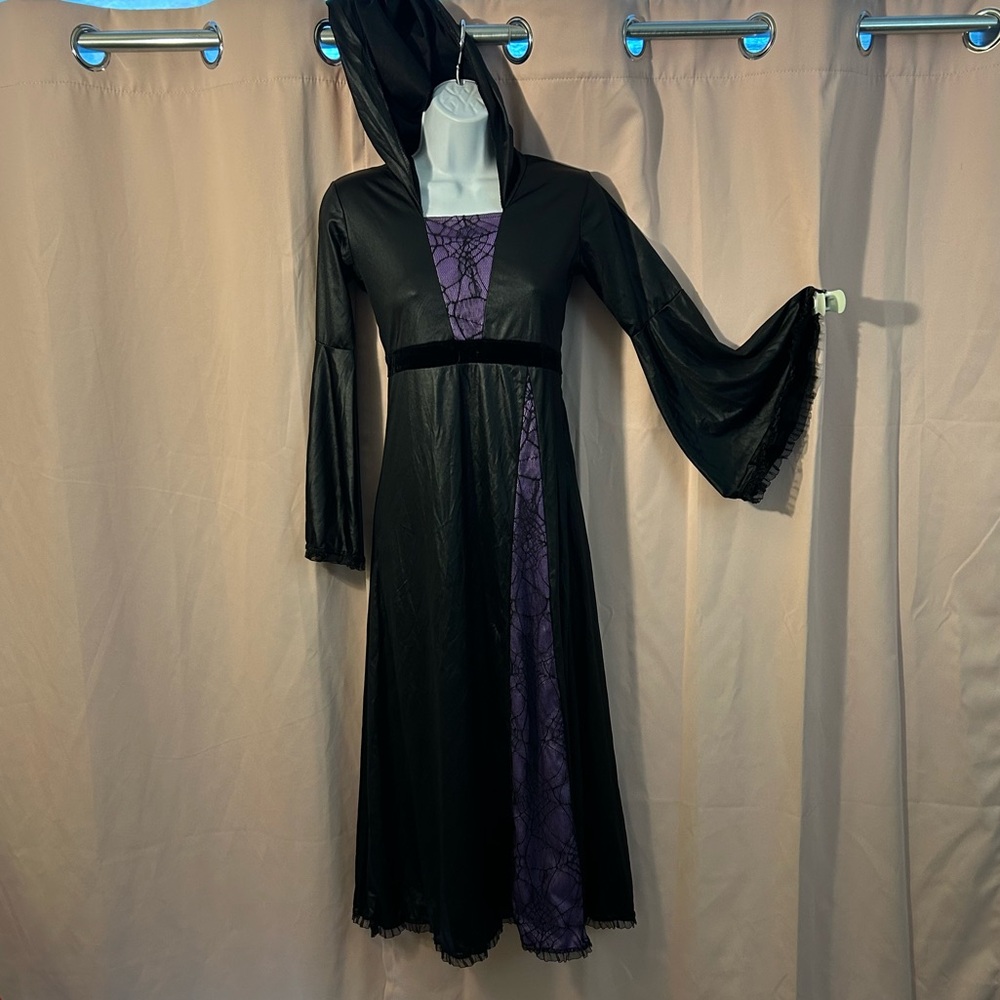 Girls spooky witch costume